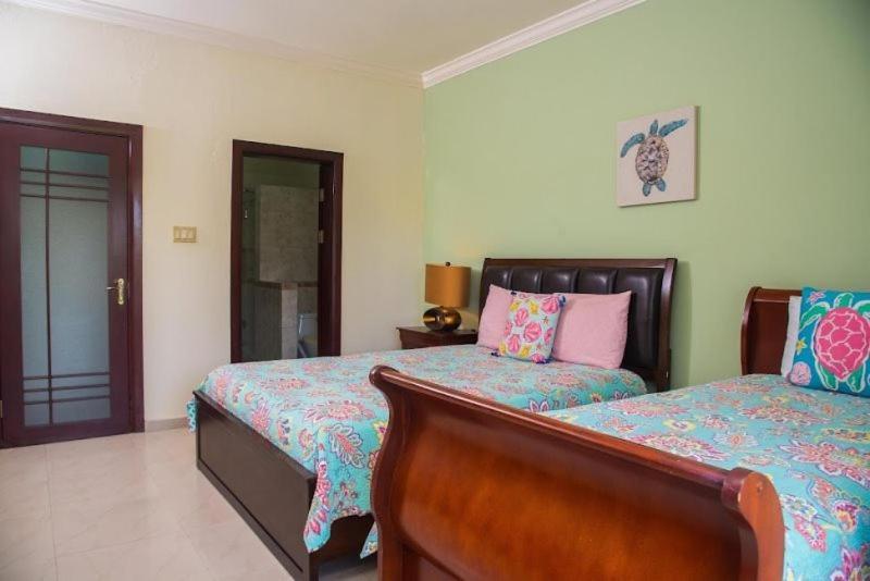 Ferienwohnung Maribella@Crystal Cove Ocho Rios Stanmore Grove Exterior foto